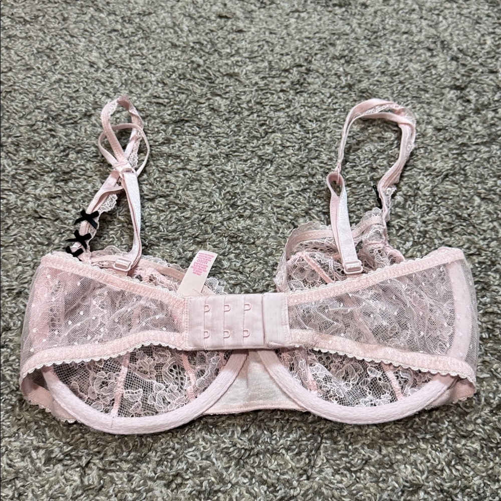 Victoria’s Secret Dream Angels Unlined Demi Bra - Picture 2 of 3